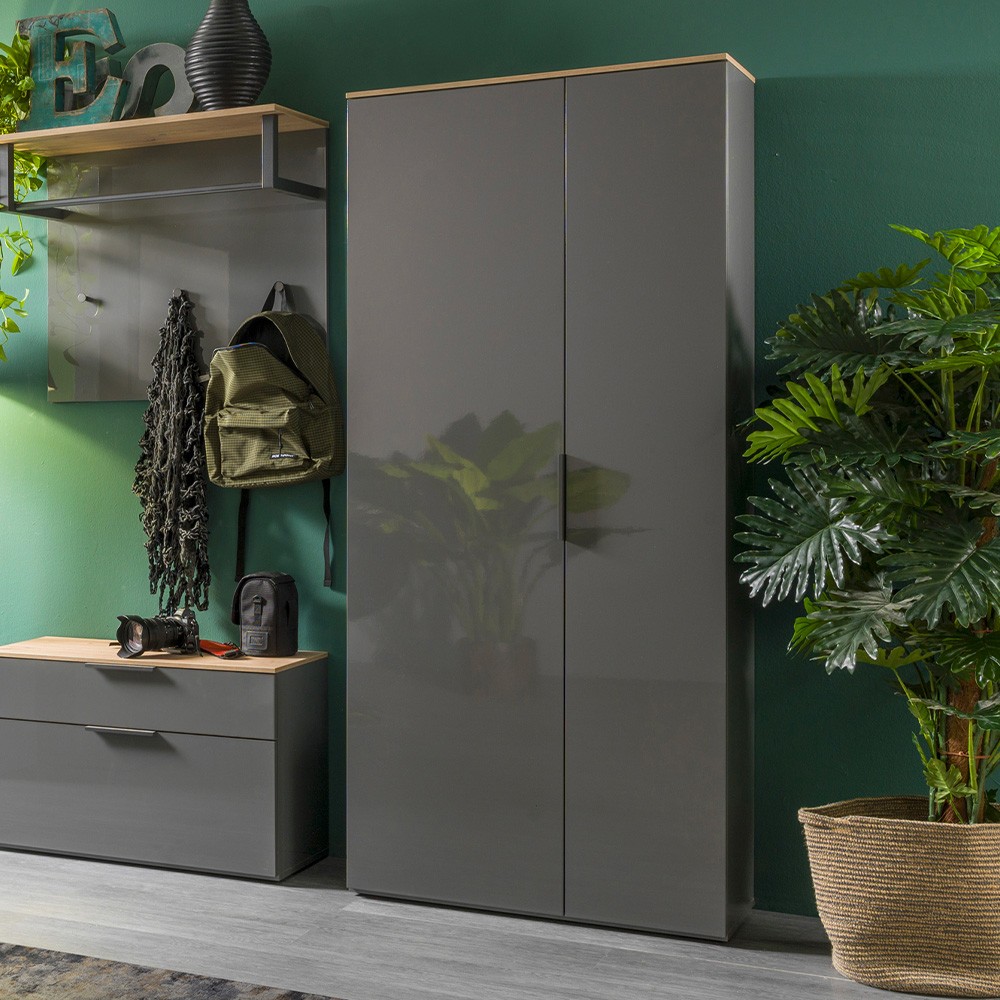 2-dörrars multifunktionellt hallskåp modern design grått trä Konrad