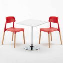 Vitt Kvadratiskt Bord 70x70cm Med 2 Inomhus Stolar Barcellona Cocktail Egenskaper