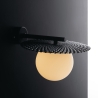 Vintage metallvägglampa med rund vit glasskärm Chaplin AP Erbjudande