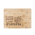 Skärbräda i trä 39x28cm Si scrive pane, si legge scarpetta Kampanj