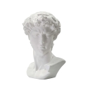 Dekorativ skulptur av manshuvud i harts 44x35,5x60 cm David Katalog