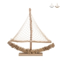Träskulptur segelbåt med tygnät 45x45x7 cm Enok Kampanj