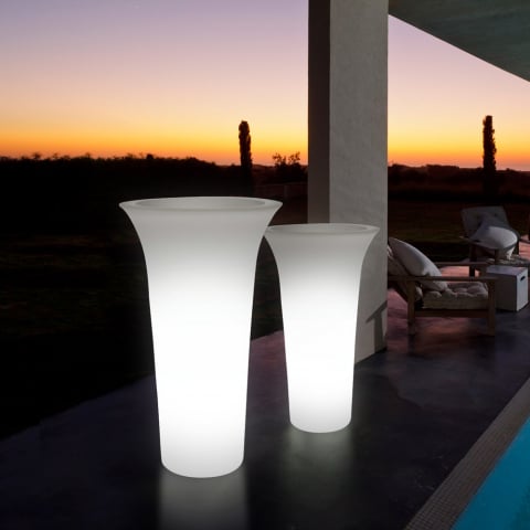 Hög rund lysande kruka för utomhus med ljus kit modern design Flos Kampanj