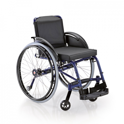 Självgående rullstol för funktionshindrade personer sportig design Winner Surace Kampanj