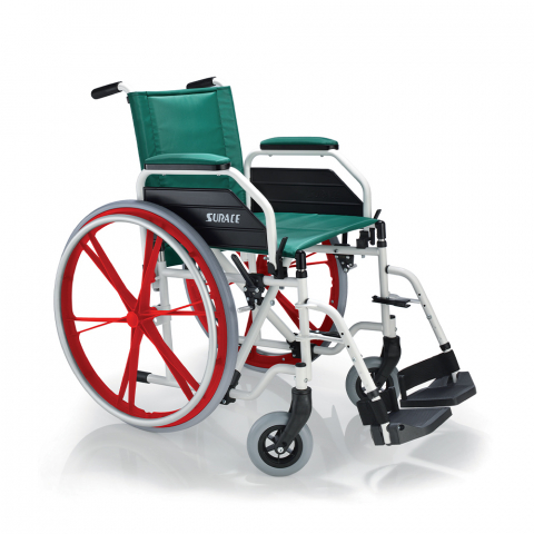 Självdrivande rullstol funktionshindrade äldre lätt vikt Itala Surace Kampanj